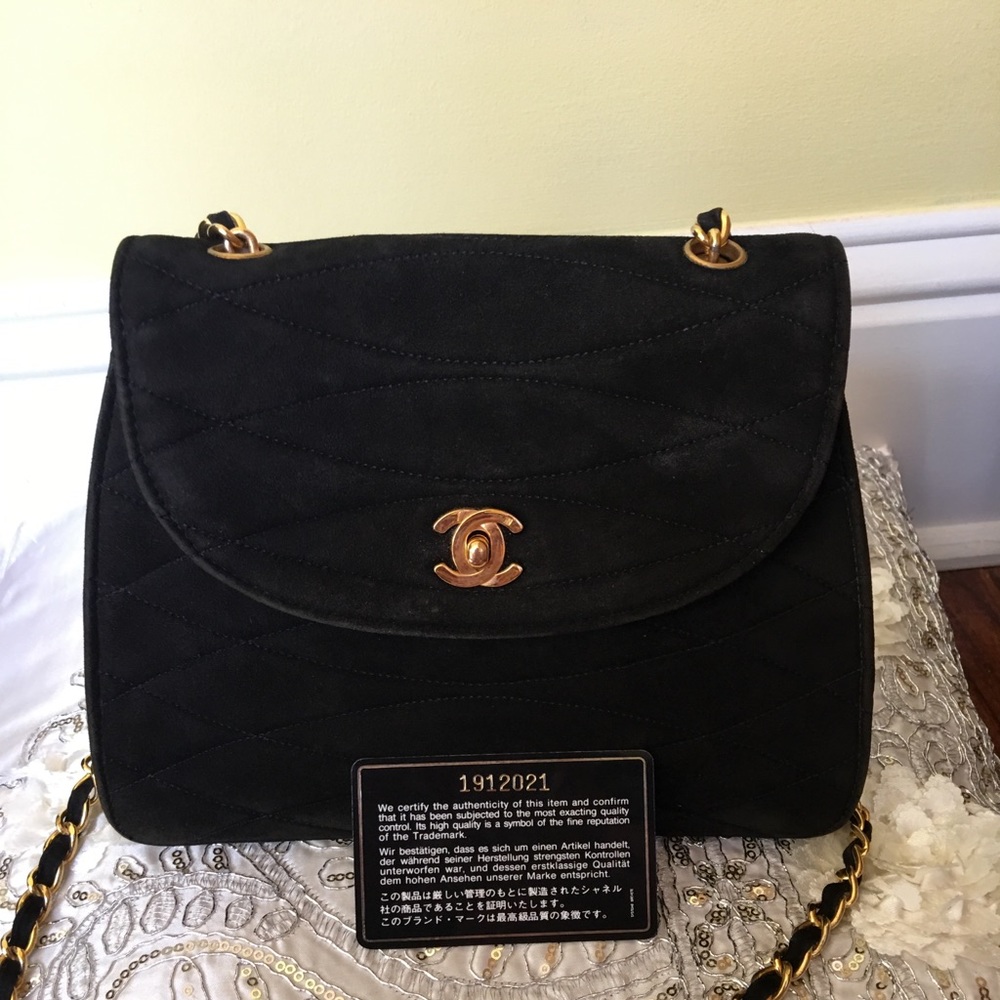 100% authentic crossbody suede channel purse